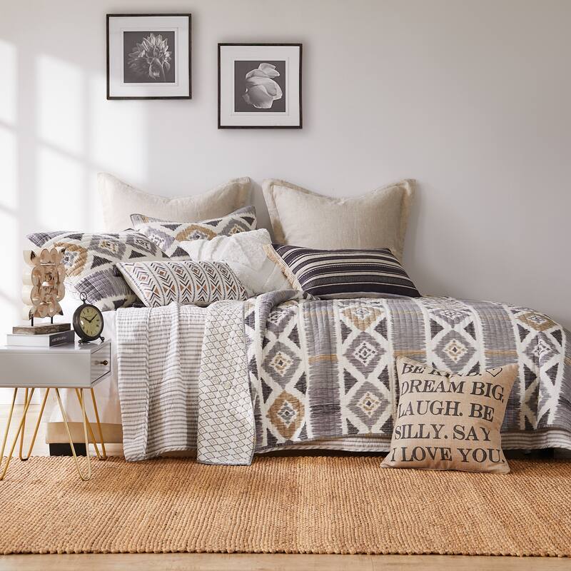 Santa Fe Full/Queen Quilt - Levtex Home - Twin - Twin XL