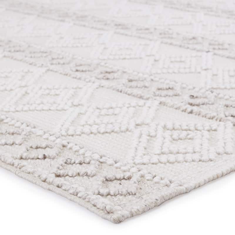 Melton Indoor/ Outdoor Trellis White/ Light Gray Area Rug