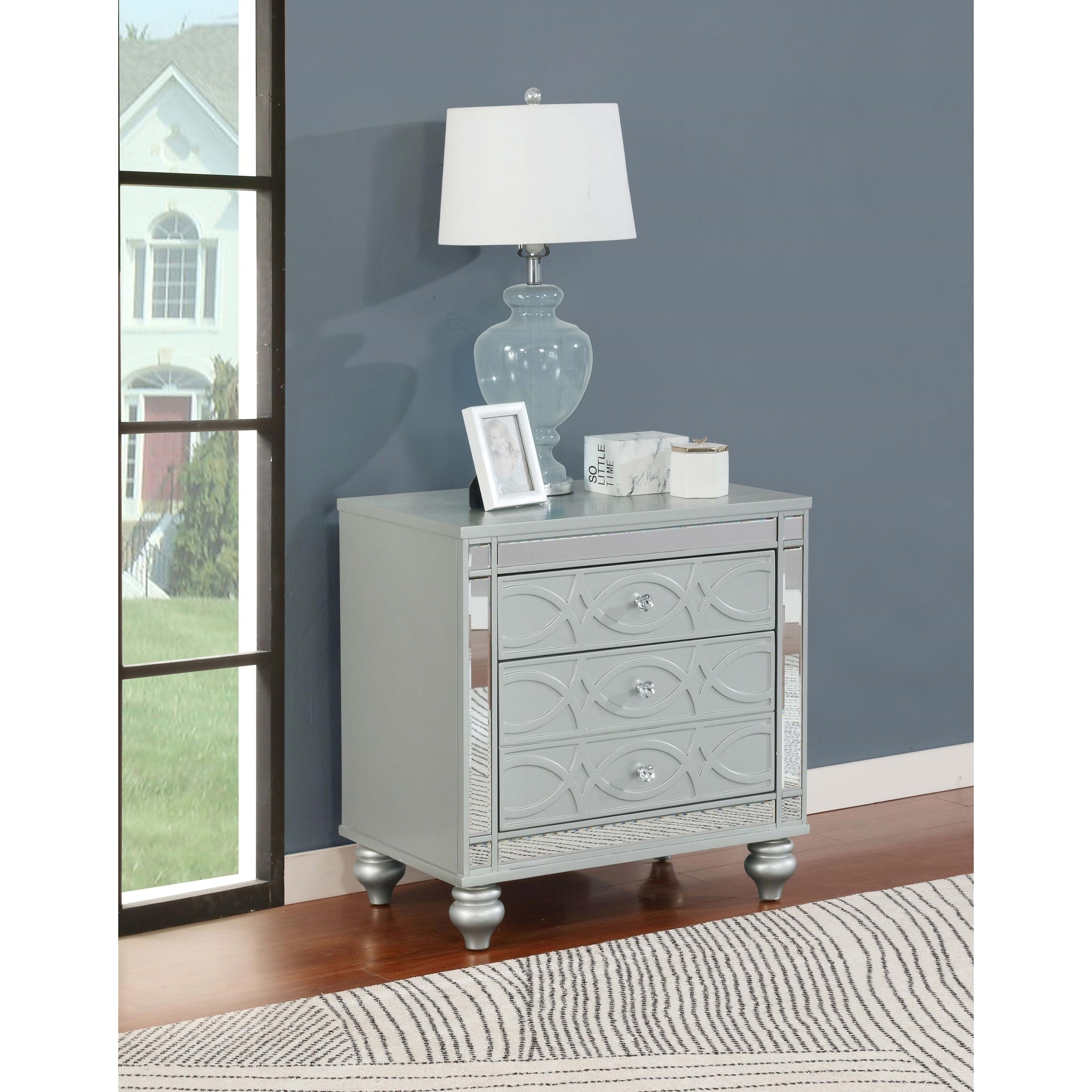 Gunnison 2-drawer Nightstand Silver Metallic