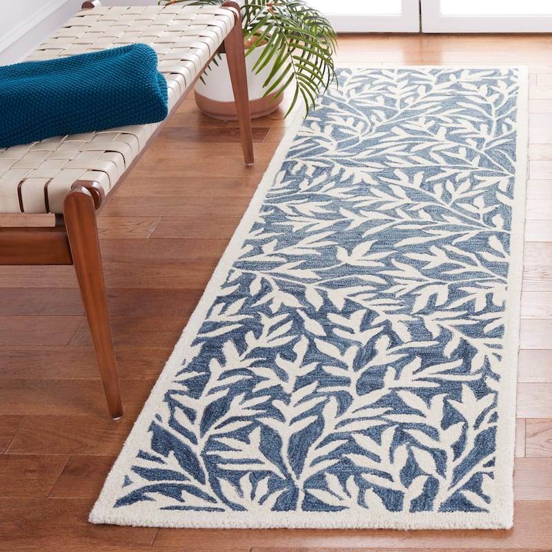 SAFAVIEH Handmade Jardin Mariegret Wool Rug - 2'3" x 11' Runner - Blue/Ivory