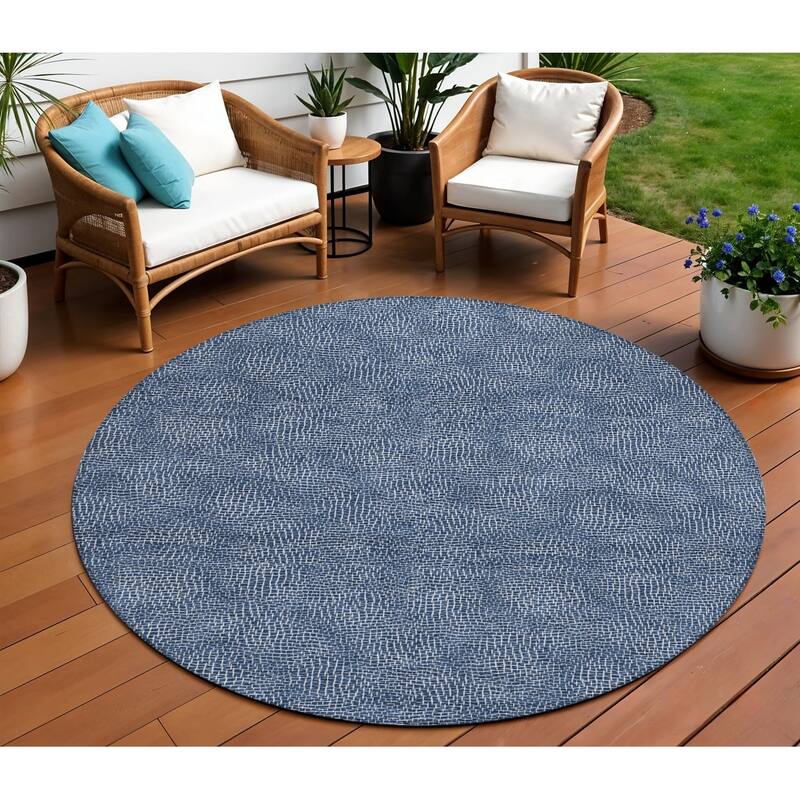 HomeRoots Geometric Transitional Rectangle Outdoor Rug - 8' Round