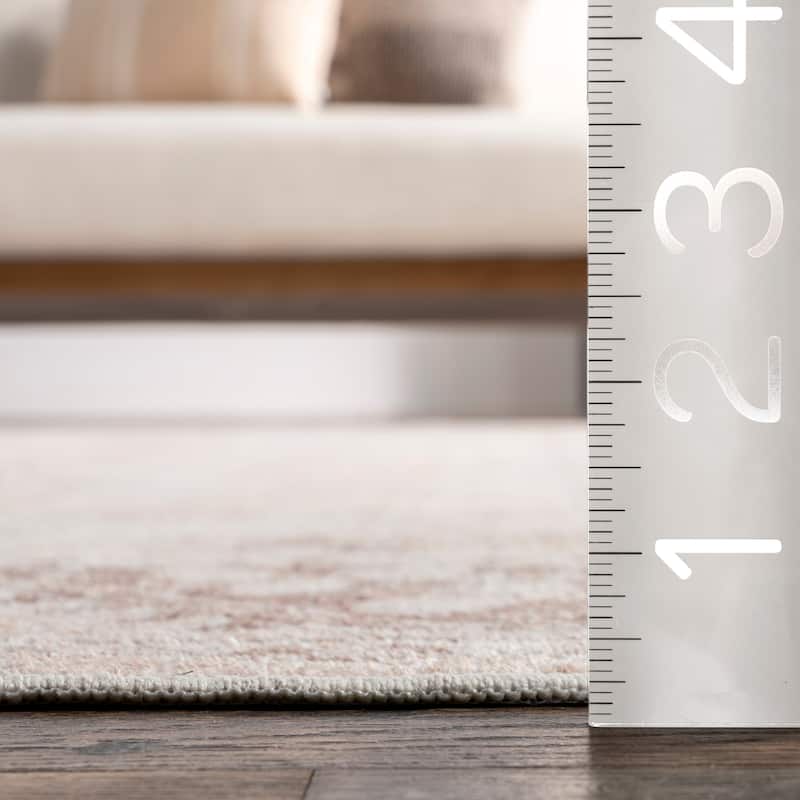 Nuloom Ellamae SpinClean Faded Medallion Machine Washable Area Rug
