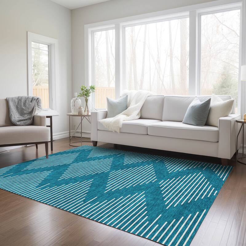 Machine Washable Indoor/ Outdoor Modern Stripe Chantille Rug