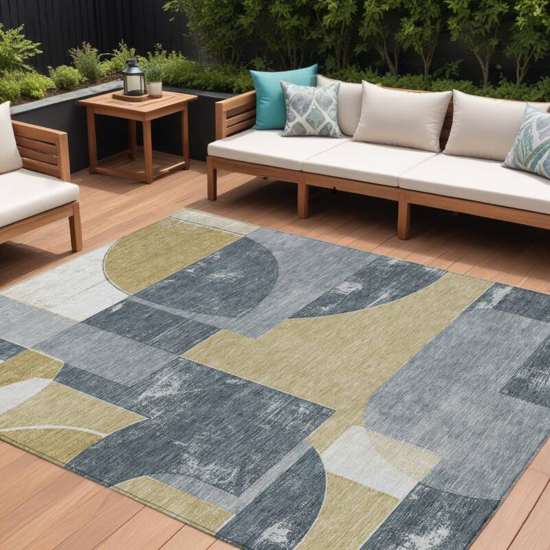 HomeRoots Geometric Modern Rectangle Outdoor Rug - 9' X 12'