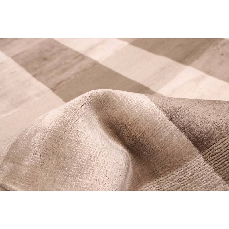 ECARPETGALLERY Hand Loomed Loreto Ivory Viscose Rug - 5'4 x 7'7