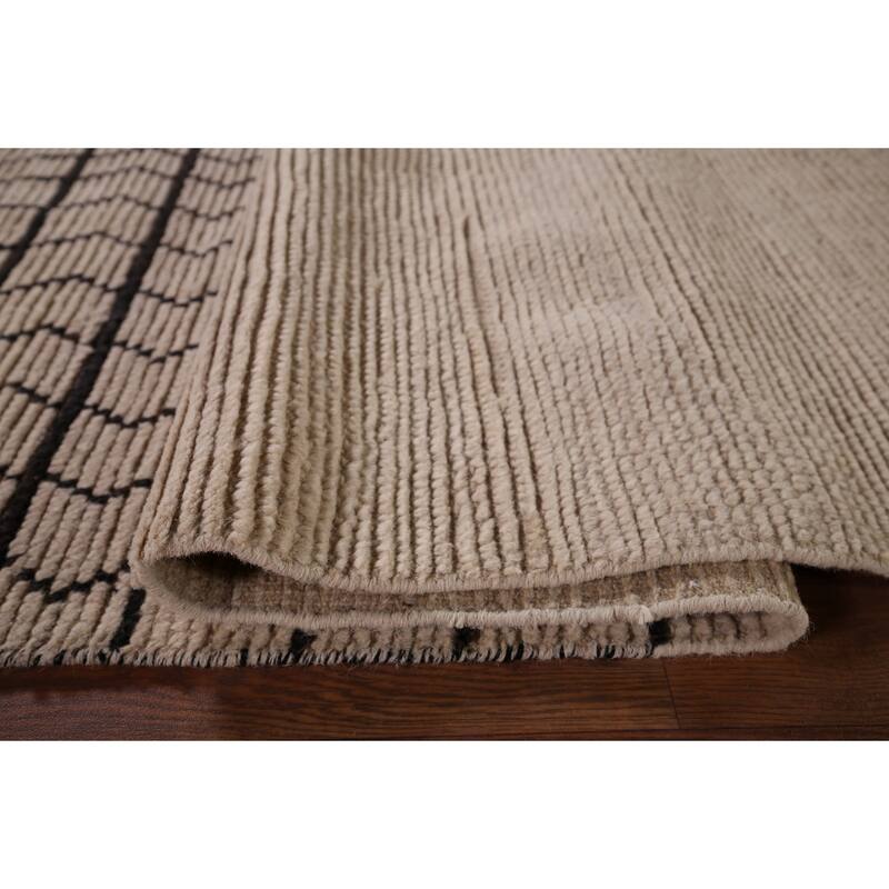 Moroccan Oriental Area Rug Hand-Knotted Beige Wool Carpet - 6'9"x 10'3"