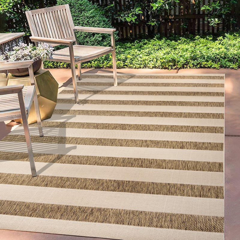 JONATHAN Y Tavira Wide Stripe Indoor/Outdoor Area Rug