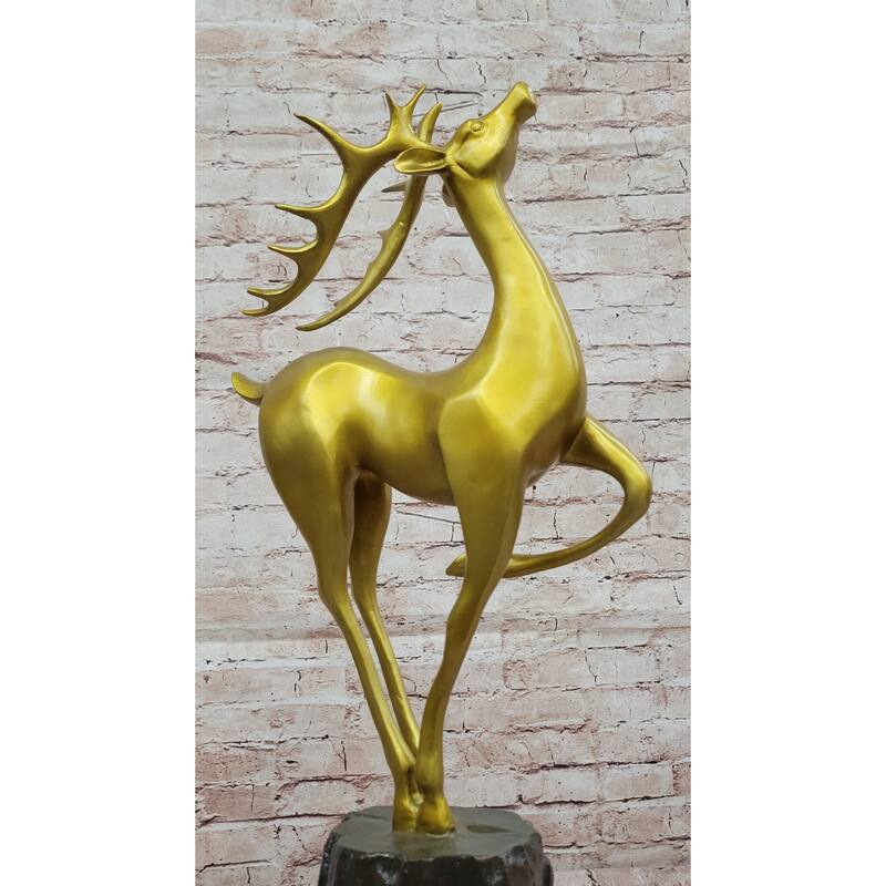 Elegant Gold Deer Sculpture – Contemporary Bronze Stag Figurine
