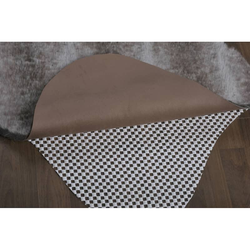 Serenta FauxFur Rug Sheepskin Shape Pelt Rug with Slip Stopping Pad