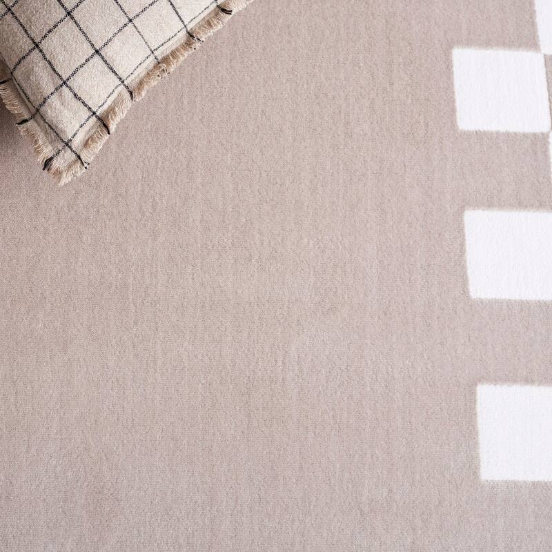 SAFAVIEH Groove Cheryl Modern & Contemporary Rug