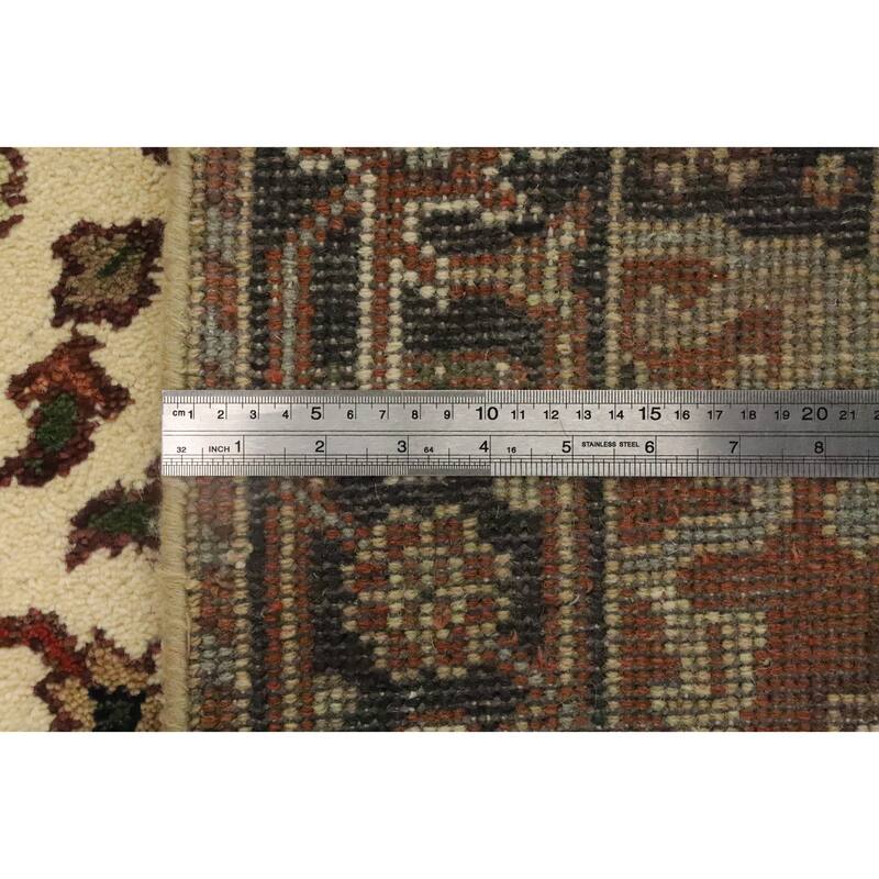 Hand Knotted Oriental 100% Wool Carpet Traditional Geometric Beige & Ivories Heriz (serapi) Runner Rug - 9' 11'' X 2' 5''
