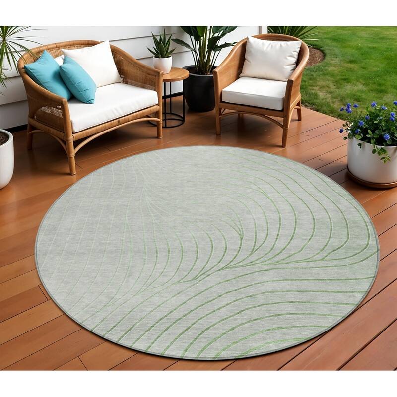 HomeRoots Abstract Transitional Rectangle Outdoor Rug - 8' Round