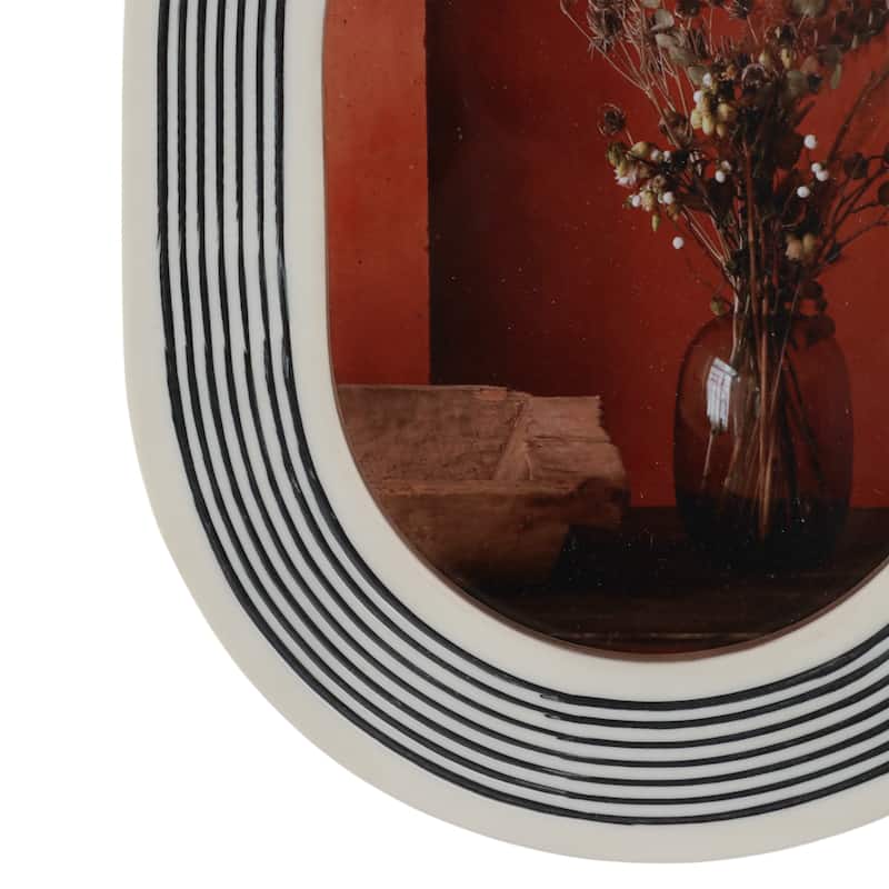 Resin Glass Oval Photo Frame Featuring Striped Detailing Casual Style