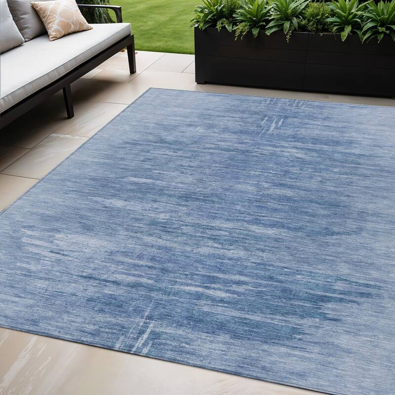 HomeRoots Abstract Transitional Rectangle Outdoor Rug - 5' X 8'