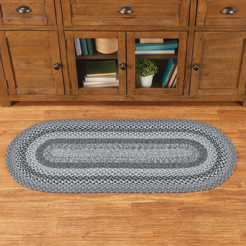 Classic Farmhouse Braided Kitchen Accent Rug - Gray - Runner - Runner