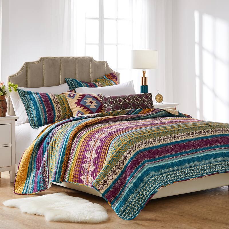 Greenland Home Fashions Southwest 100% Cotton Native Motif Reversible Quilt Set