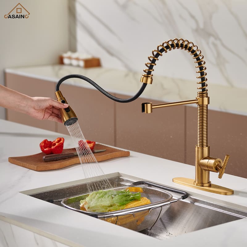 Single Handle Pull Down Sprayer Kitchen Faucet
