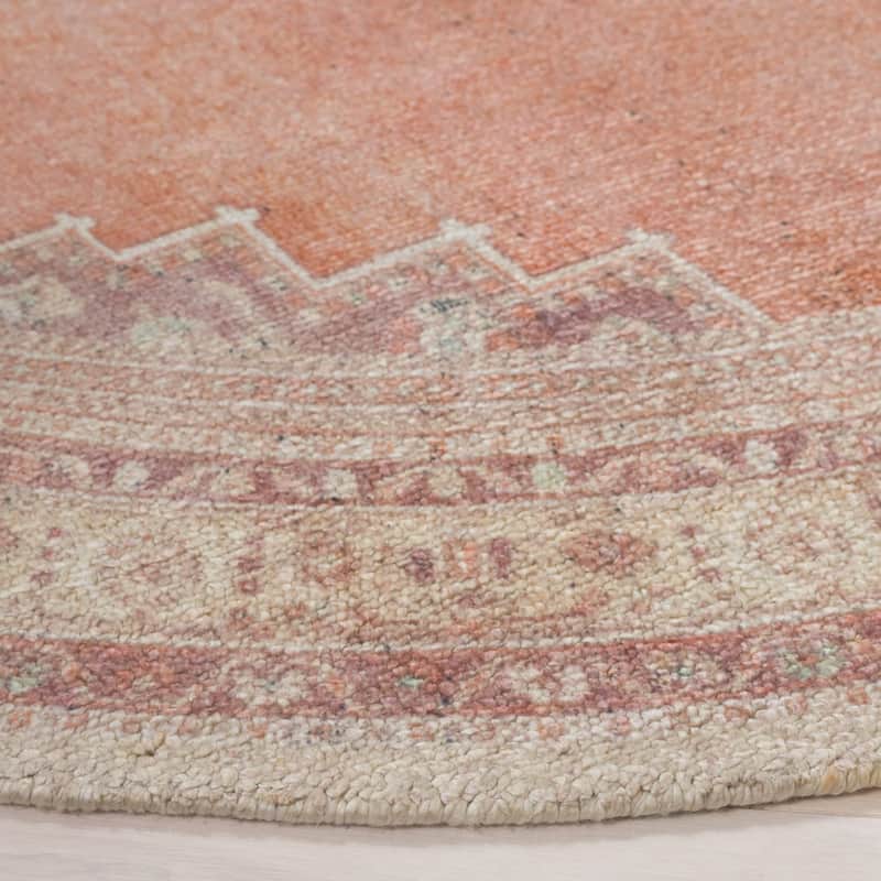 SAFAVIEH Handmade Classic Zuzana Vintage Shabby Chic Rug