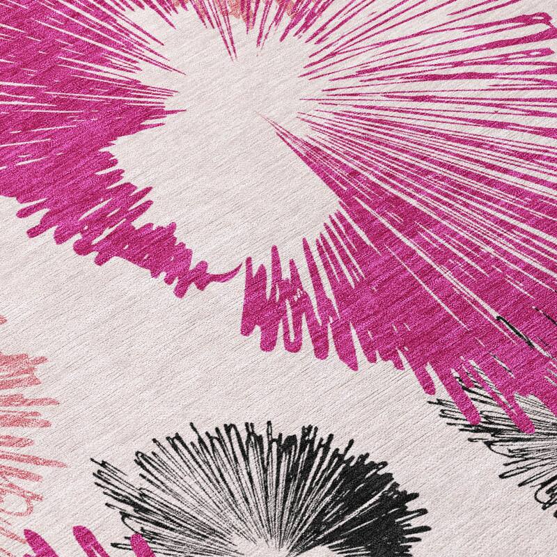 Machine Washable Indoor/Outdoor Modern Floral Chantille Rug