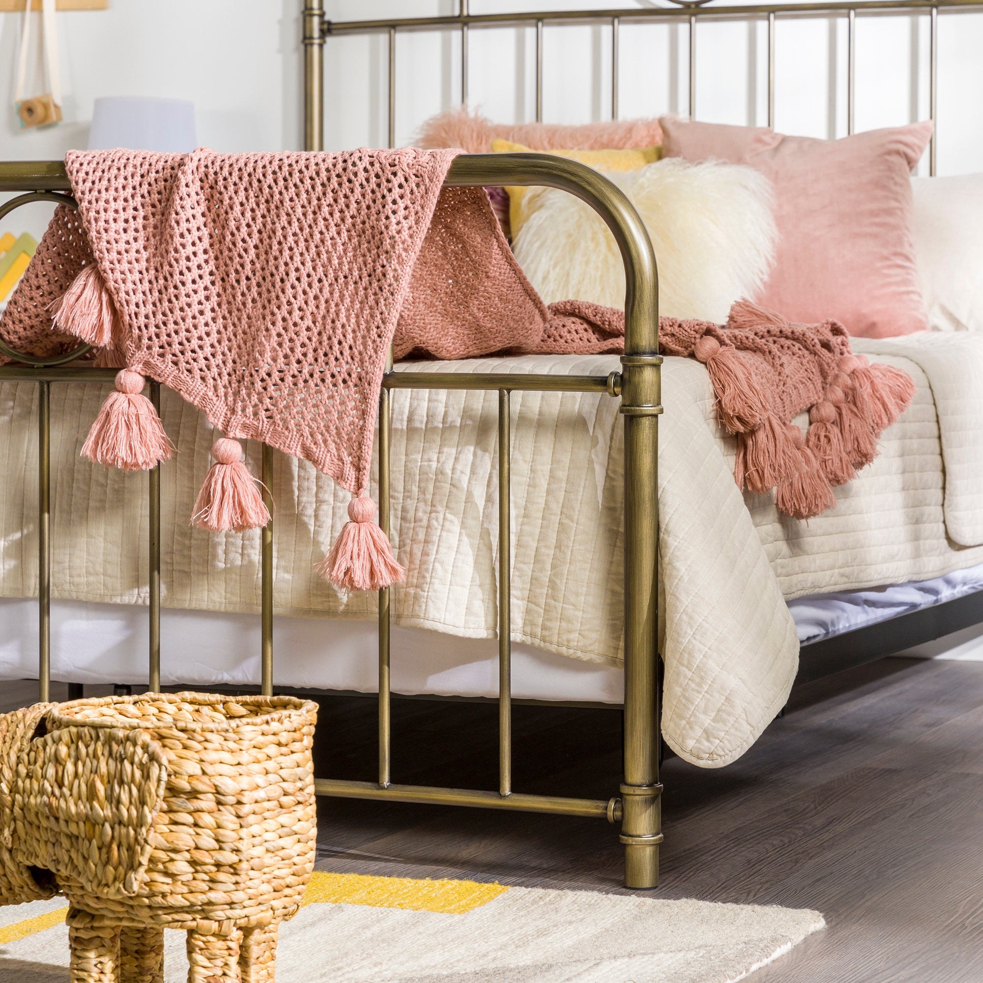 Middlebrook designs classic metal pipe bed best sale