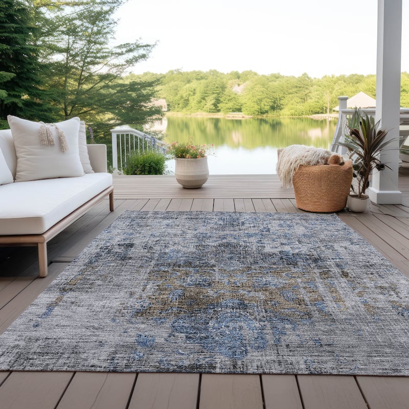 Machine Washable Indoor/ Outdoor Vintage Traditional Chantille Rug