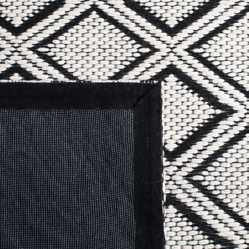 SAFAVIEH Handmade Marbella Hjalmdis Geometric Wool Rug