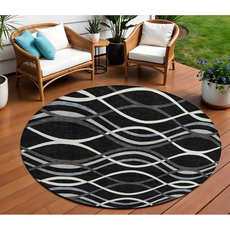HomeRoots Abstract Transitional Rectangle Outdoor Rug - 8' Round