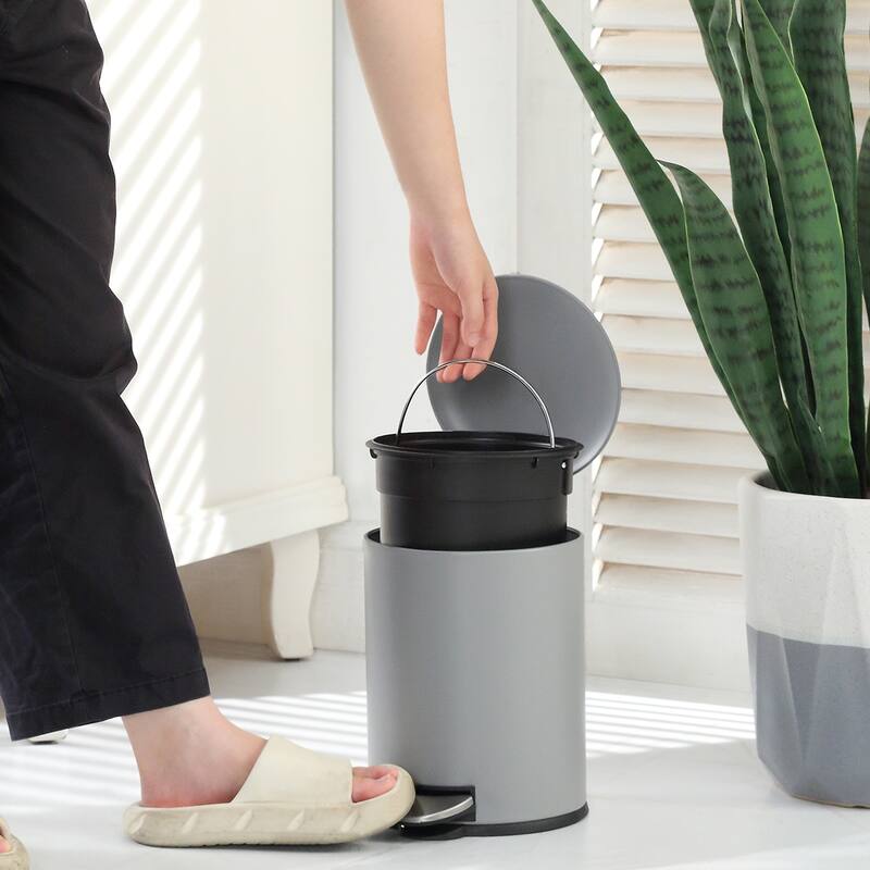 3L / 0.8 Gallon Mini Trash Can with Lid - 0.8 Gallon