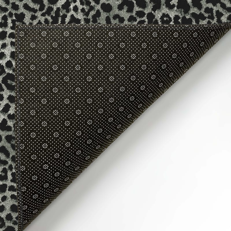 Addison Indoor/ Outdoor Safari Leopard Animal Print Washable Area Rug