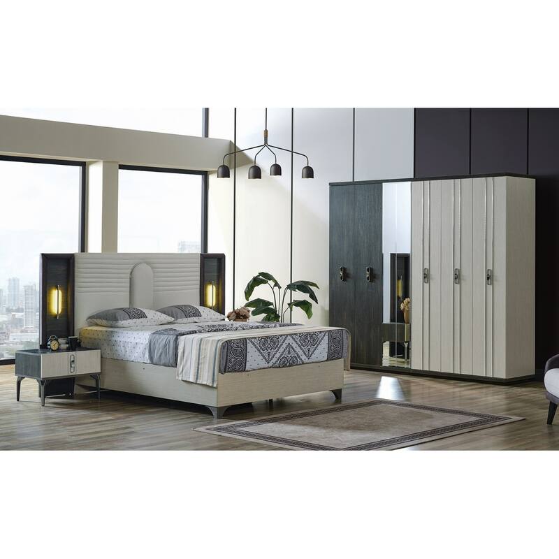 Neruno Nightstand