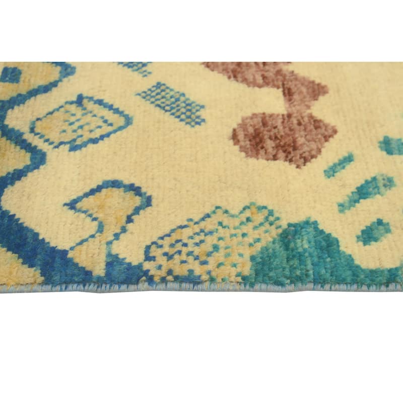 Balochi Adeeb Beige/Lt. Green Rug - 4'2" x 5'11"