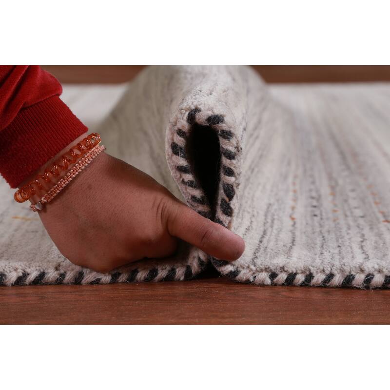 Hand Knotted Oriental 100% Wool Carpet Tribal Stripe Beige & Ivories Gabbeh Area Rug - 8' 10'' X 6' 1''