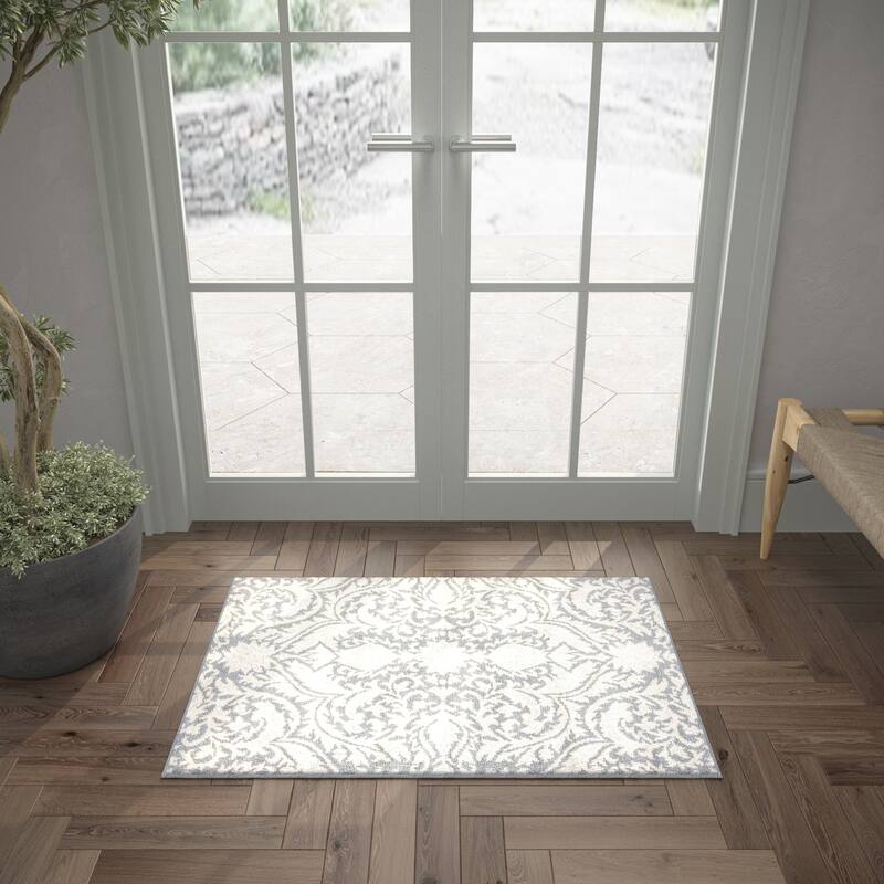 Carrington Farmhouse Floral & Botanical Indoor Area Rug - 2' x 3' - Grey