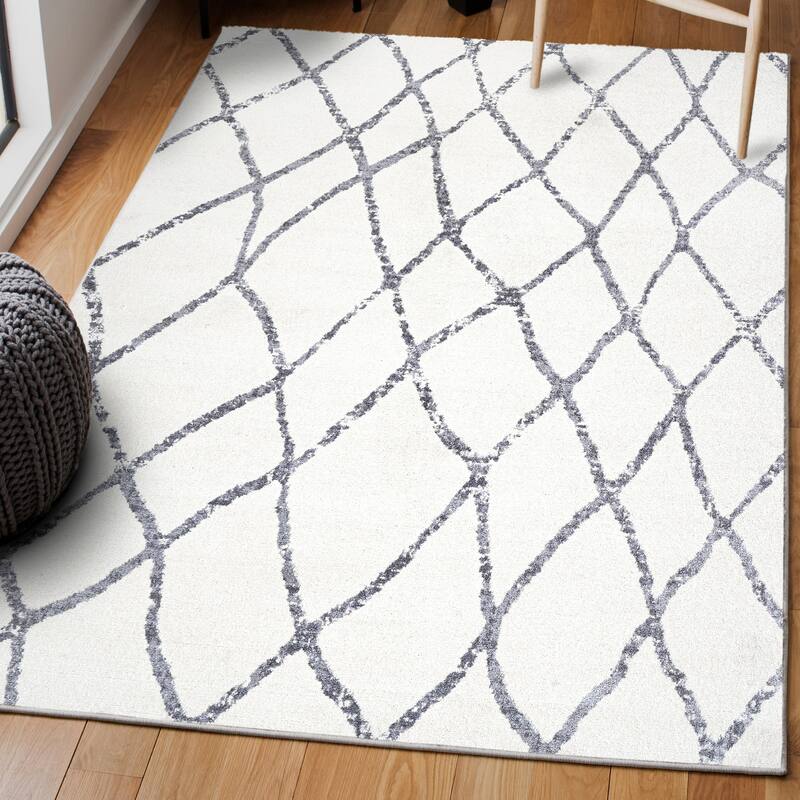 JONATHAN Y Izil Moroccan Diamond Trellis Area Rug