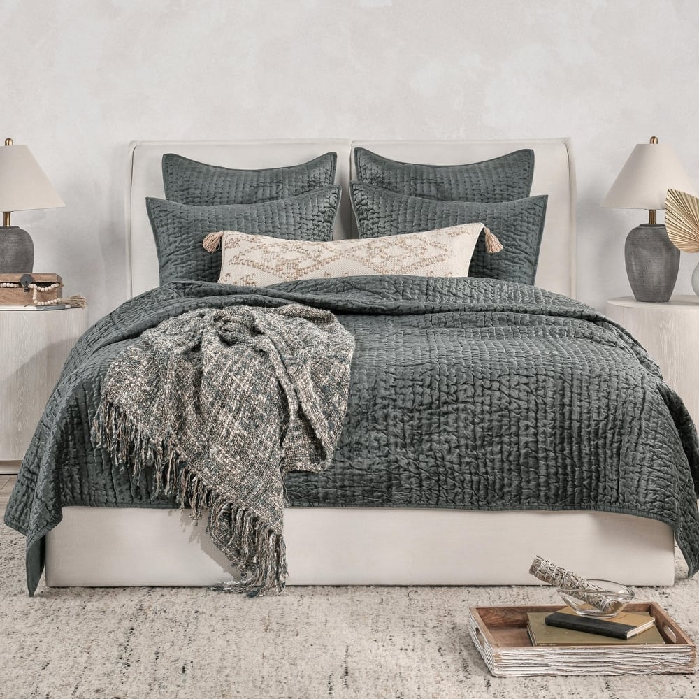 Dimitry 100% Rayon Velvet Quilt by Kosas Home