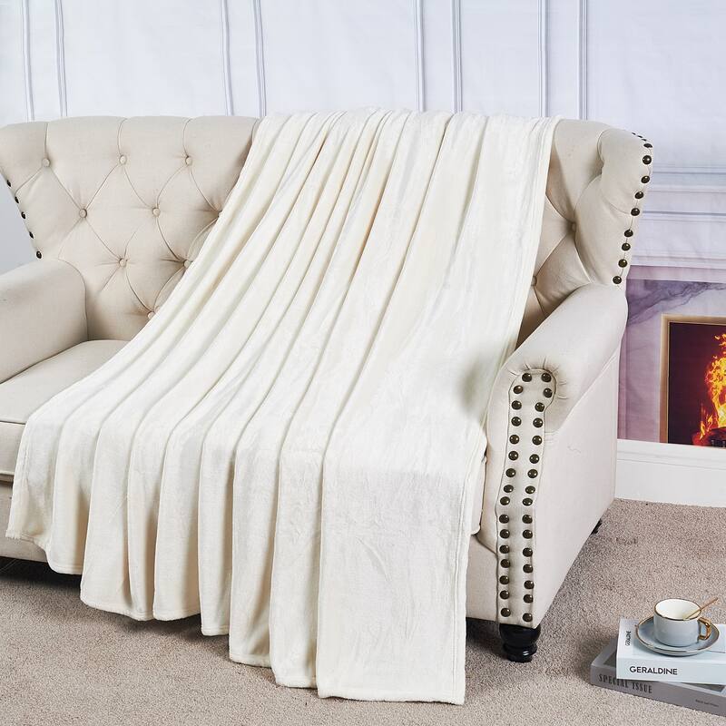 Christmas Solid Flannel Fleece Throw Blanket