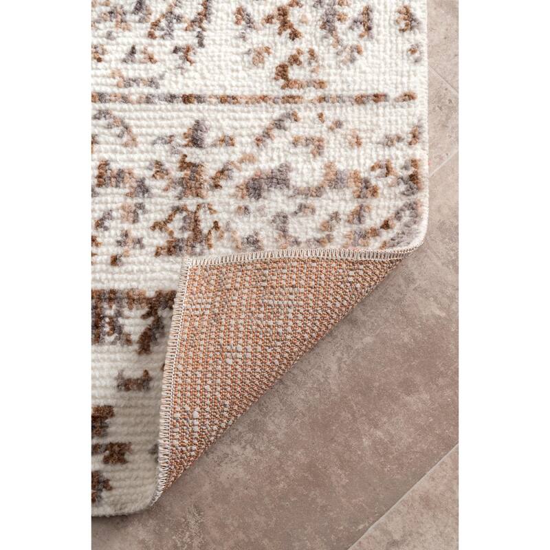 Nuloom Transitional Vintage Lavish Mayen Ombre Damask Area Rug