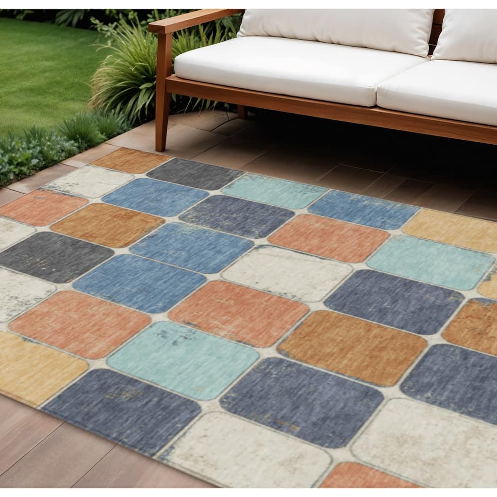 HomeRoots Geometric Transitional Rectangle Outdoor Rug