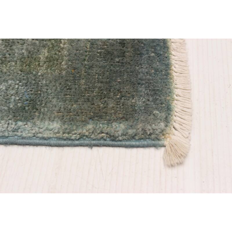 ECARPETGALLERY Hand-knotted Vibrance Light Blue Wool Rug - 6'8 x 9'11
