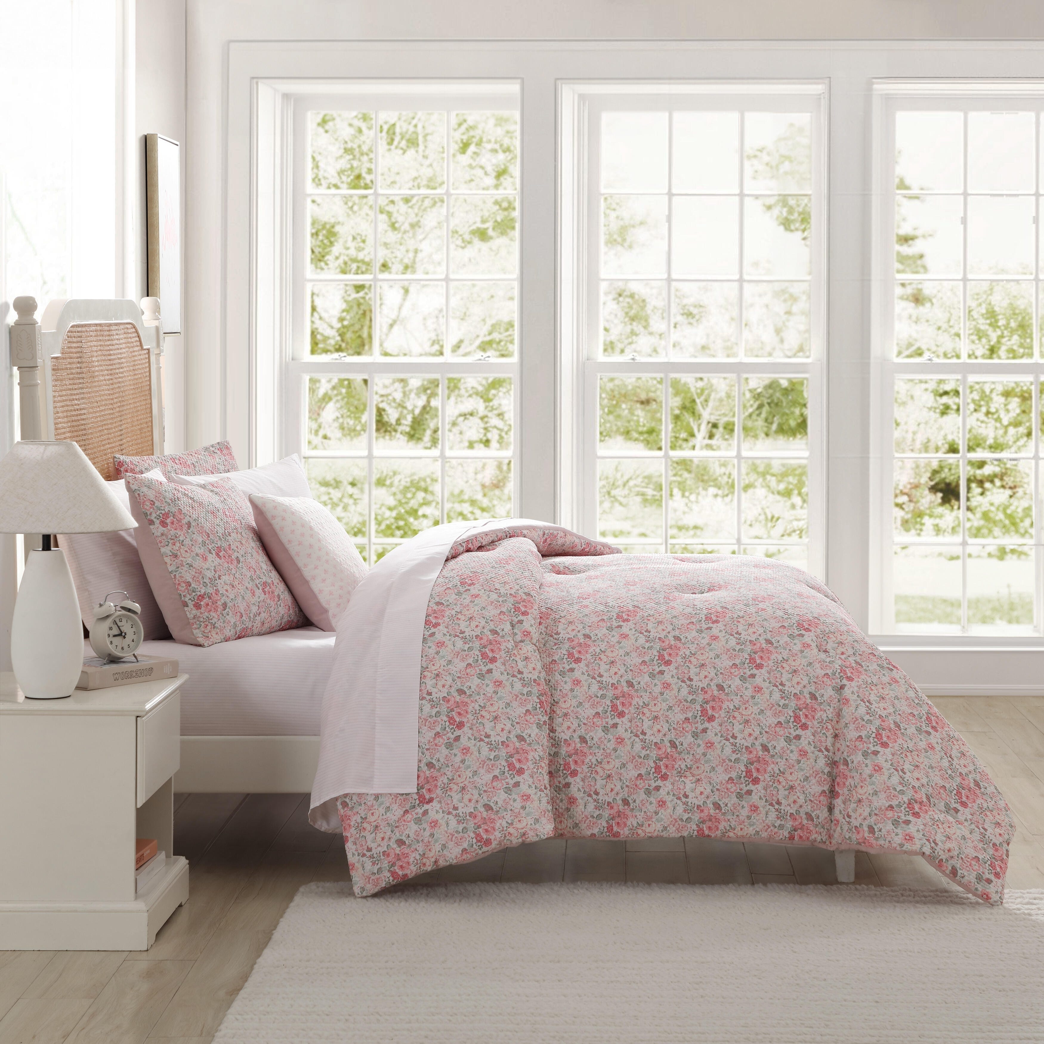 Laura Ashley Quartet Reversible Pink Bonus Bed Set - On Sale - Bed