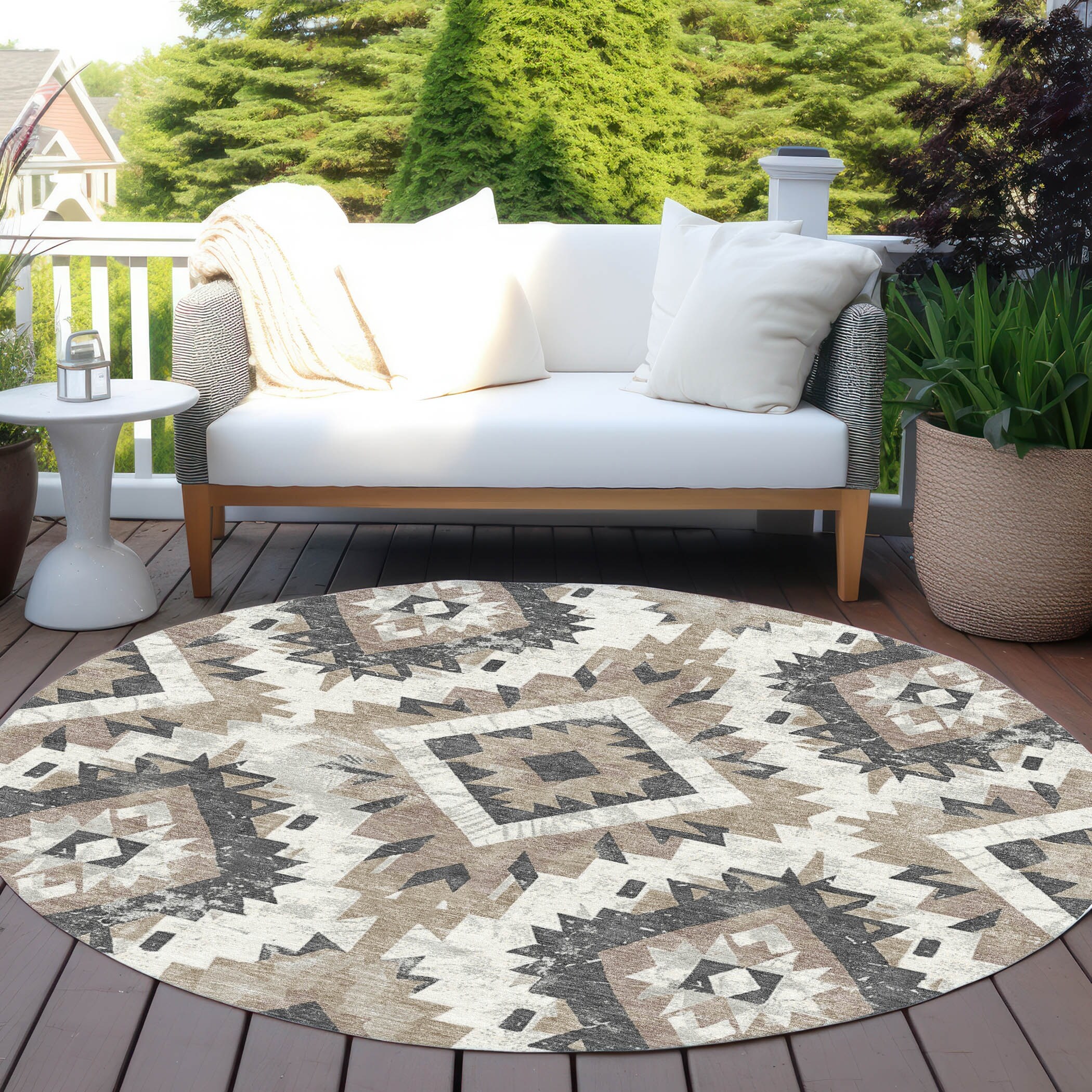Machine Washable Indoor/ Outdoor Boho Moroccan Chantille Rug