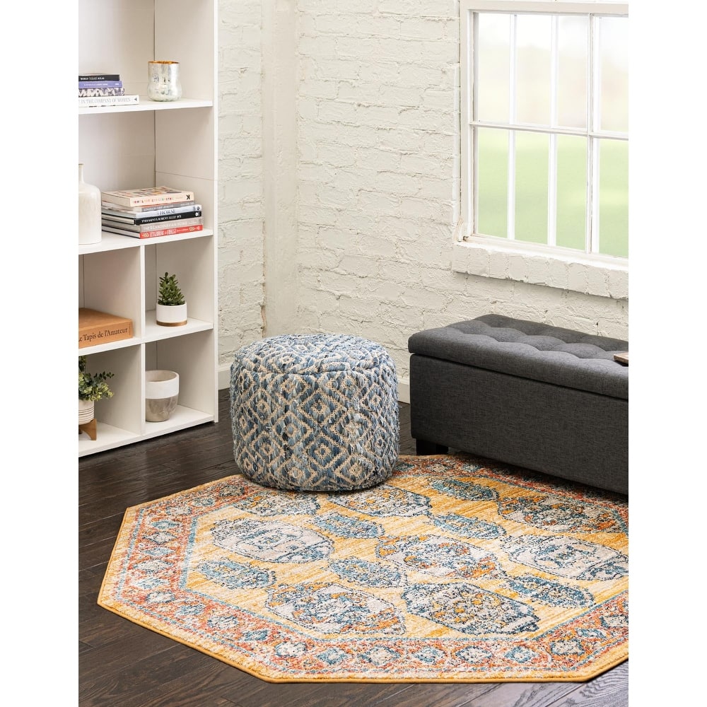 Traditional Nixa Collection Area Rug