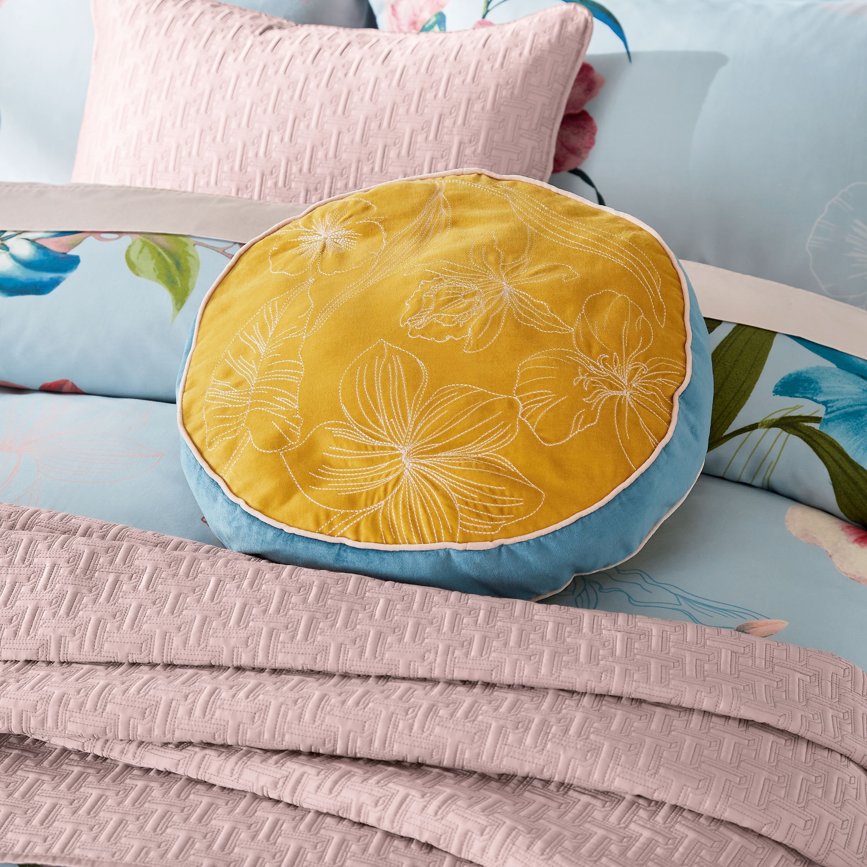 Bed bath and beyond decorative pillows online
