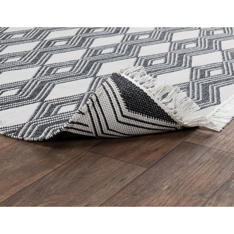 Saugatuck Indoor Outdoor Accent Rug by Kosas Home