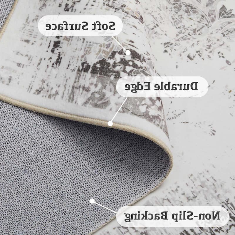 HomeRoots Tropical Floral Casual Rectangle Area Rug - 6' X 9'