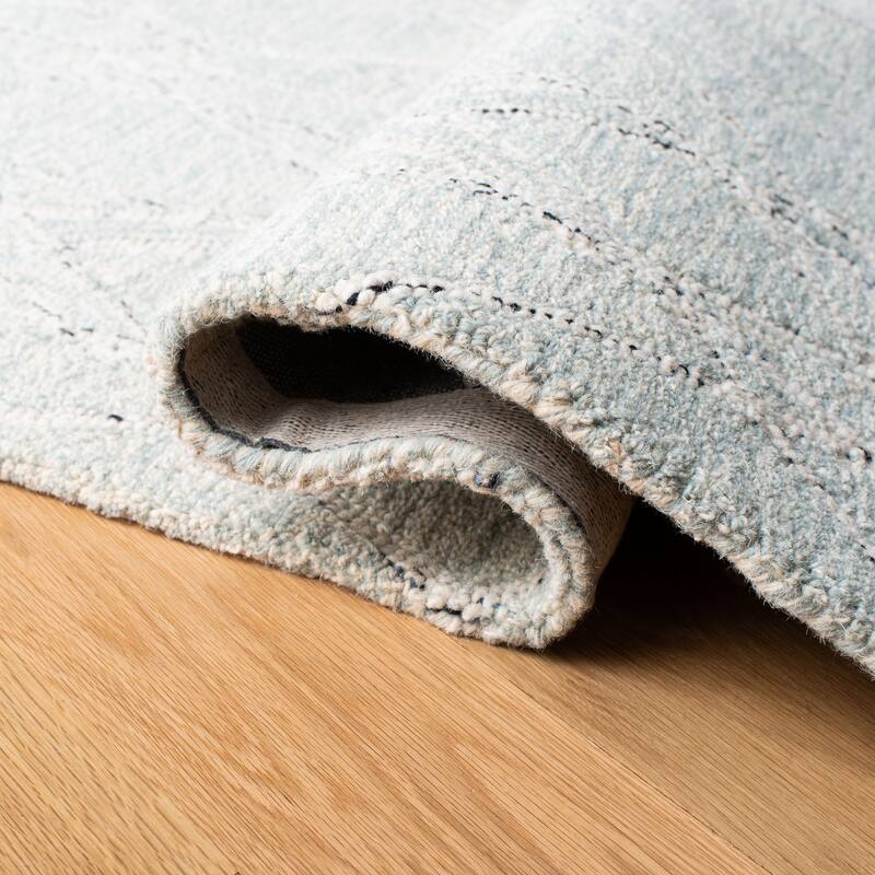 SAFAVIEH Handmade Micro-Loop Bernie Modern Wool Rug