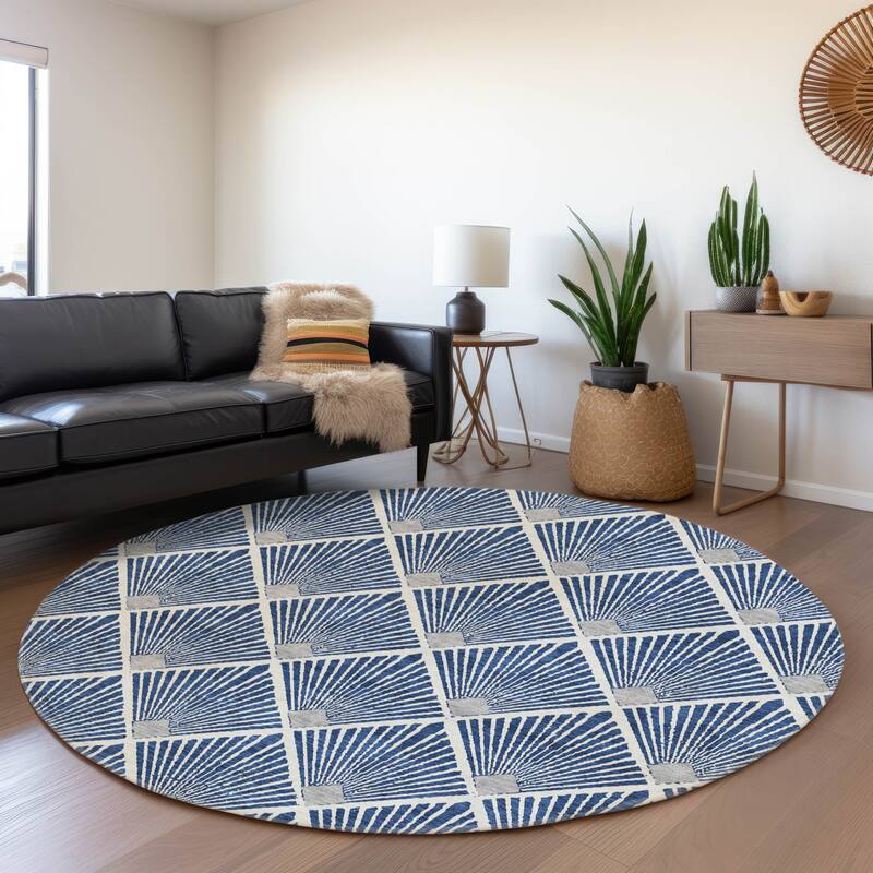 Machine Washable Indoor/ Outdoor Chantille Modern Shells Rug