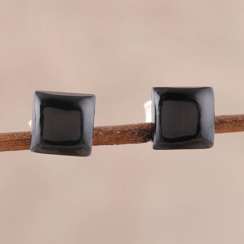 NOVICA Contemporary Corners, Onyx stud earrings - 0.3*0.3