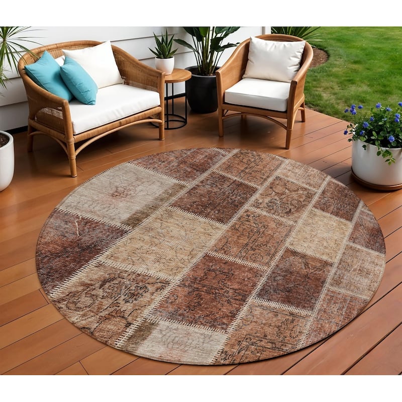HomeRoots Patchwork Transitional Rectangle Outdoor Rug - 8' Round