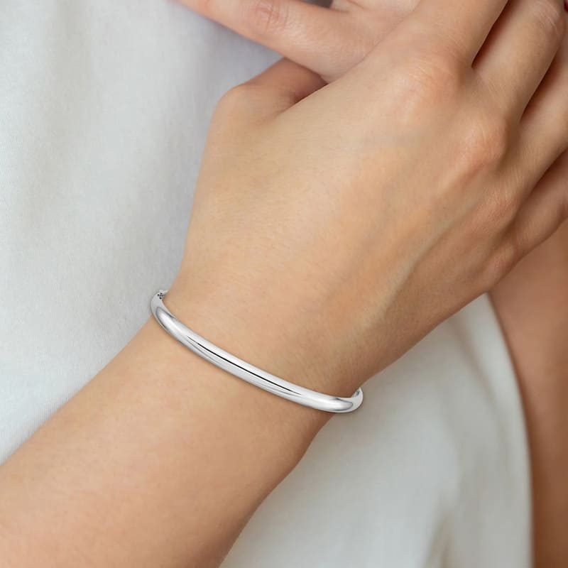 Curata 14k White Gold Flat back Safety bar Safety clasp High Polished 4.0mm Hinged Bangle Bracelet